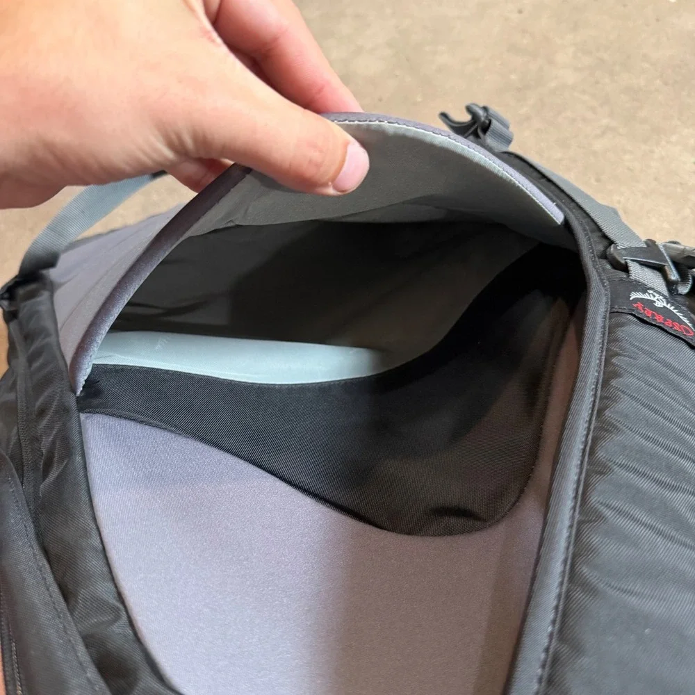 Osprey Meridian Backpack Unisex One Size Black Gray Travel Daypack Laptop Bag